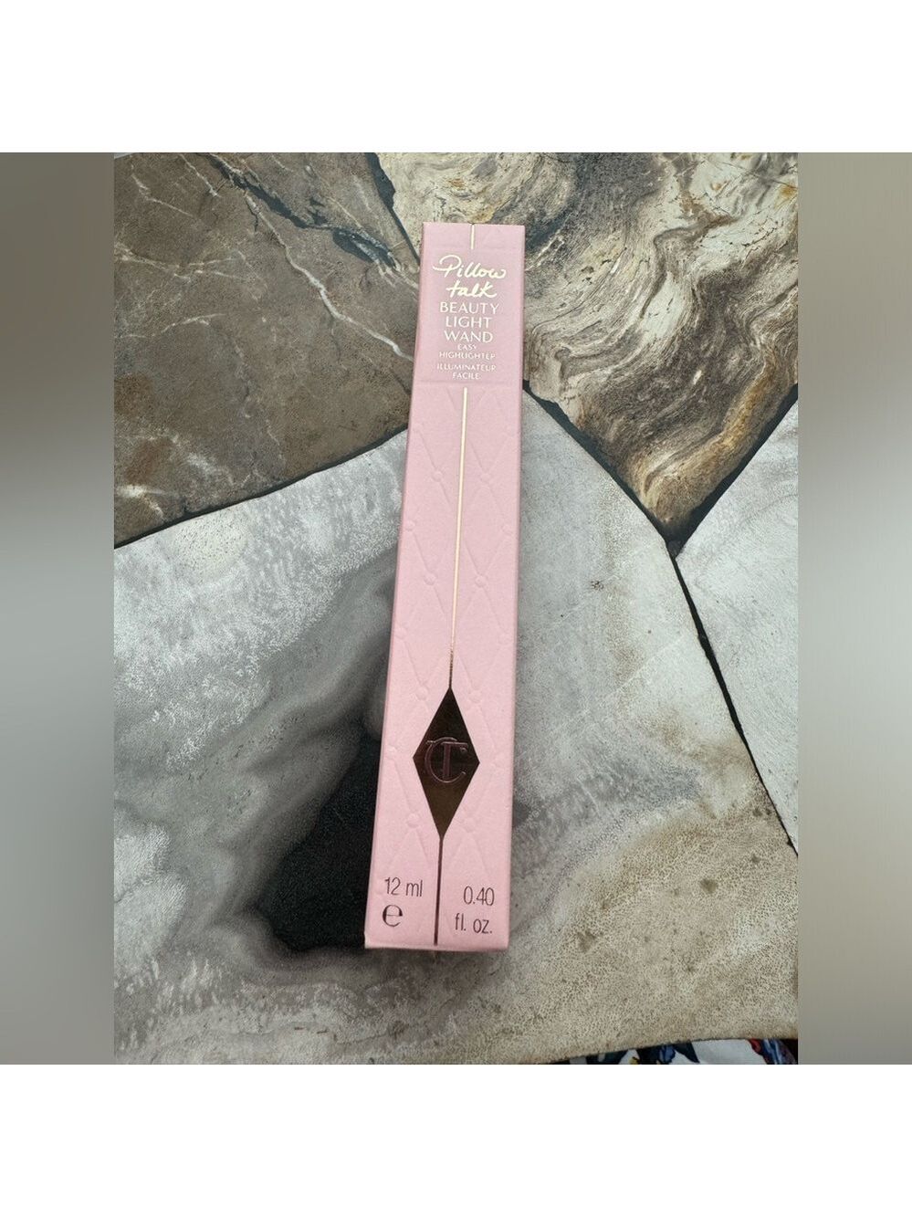 Charlotte Tilbury Pillow Talk Beauty Light Wand Highlighter